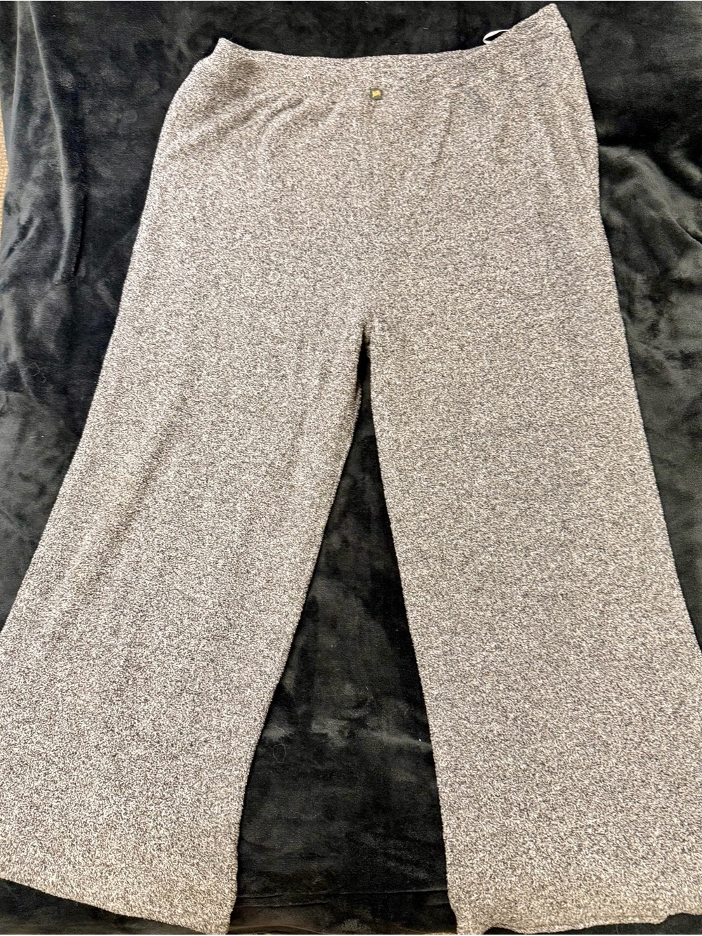 YITTY Gray Speckled Plush pants